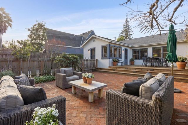 580 Lincoln Avenue, Palo Alto, CA 94301