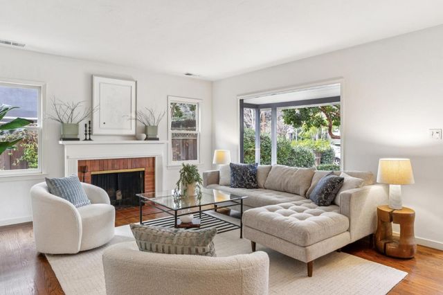 580 Lincoln Avenue, Palo Alto, CA 94301