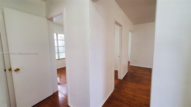 2322 Wilson St, Hollywood, FL 33020