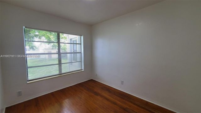 2322 Wilson St, Hollywood, FL 33020