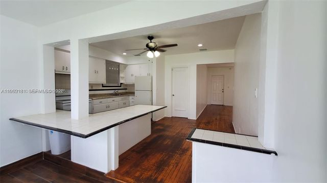 2322 Wilson St, Hollywood, FL 33020