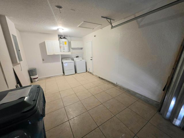 569 E Ridge Circle N, Boynton Beach, FL 33435