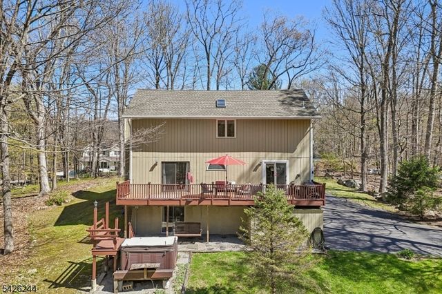 53 Lee Hill Rd, Byram Twp., NJ 07821