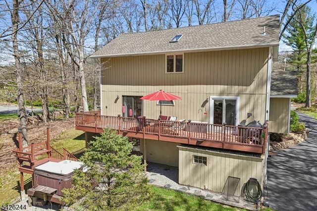 53 Lee Hill Rd, Byram Twp., NJ 07821