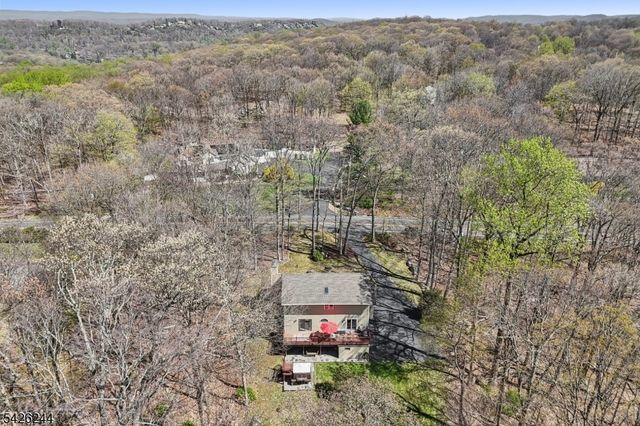 53 Lee Hill Rd, Byram Twp., NJ 07821