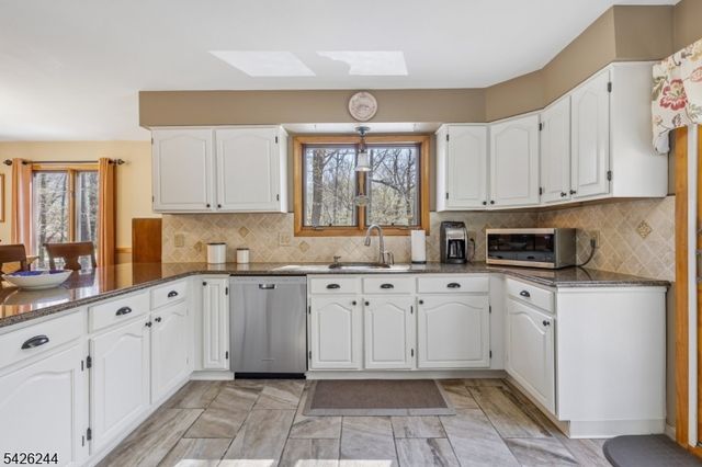 53 Lee Hill Rd, Byram Twp., NJ 07821