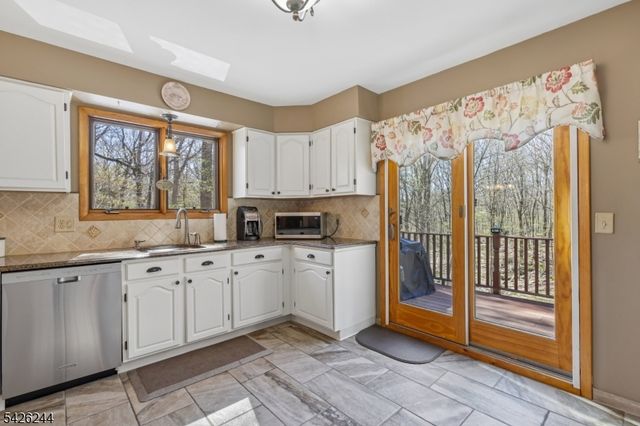 53 Lee Hill Rd, Byram Twp., NJ 07821