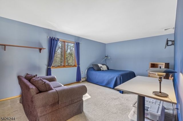 53 Lee Hill Rd, Byram Twp., NJ 07821