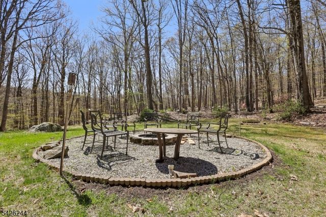 53 Lee Hill Rd, Byram Twp., NJ 07821