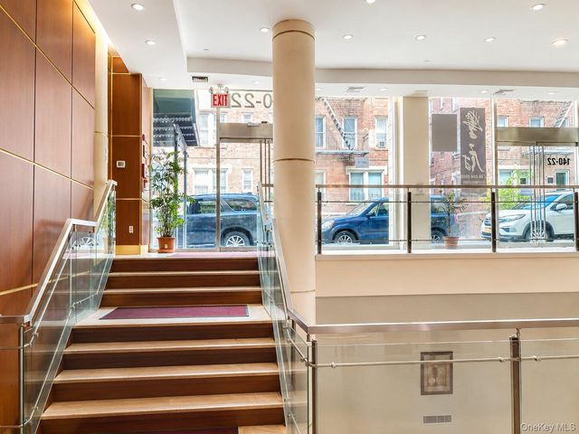 14022 Beech Avenue 6C, Flushing, NY 11355