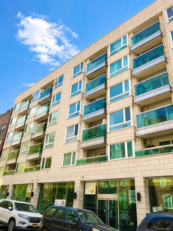 14022 Beech Avenue 6C, Flushing, NY 11355