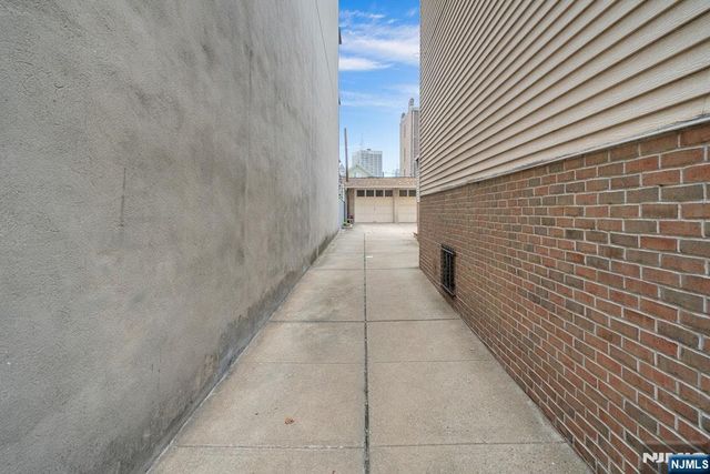 57 Madison Street, Newark, NJ 07105