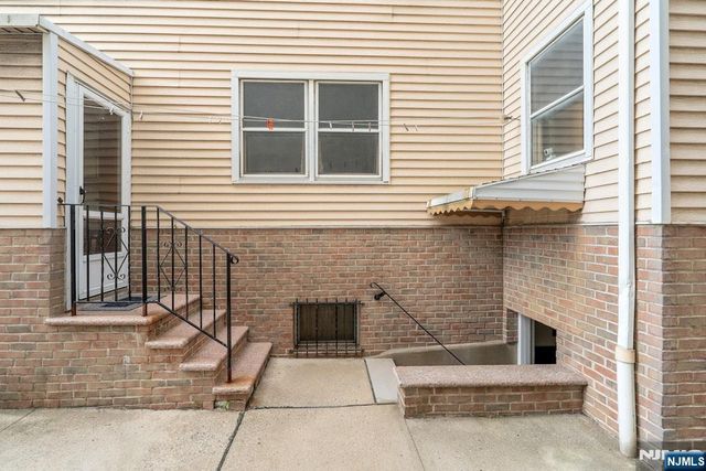 57 Madison Street, Newark, NJ 07105