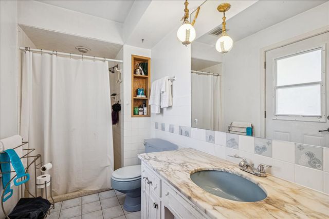 10129 Westmanor Drive, Franklin Park, IL 60131