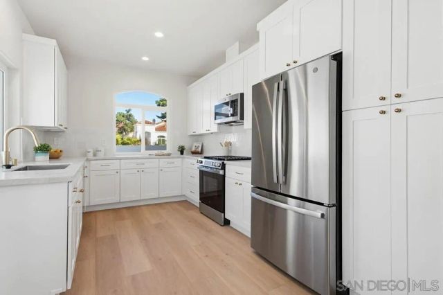 4959 Lamia Way, Oceanside, CA 92056