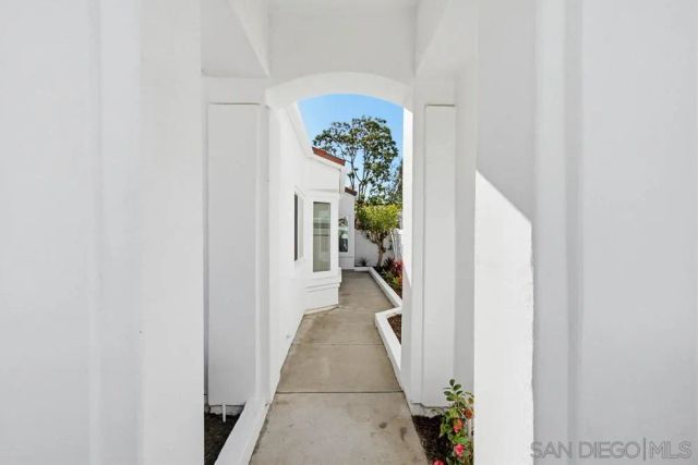 4959 Lamia Way, Oceanside, CA 92056