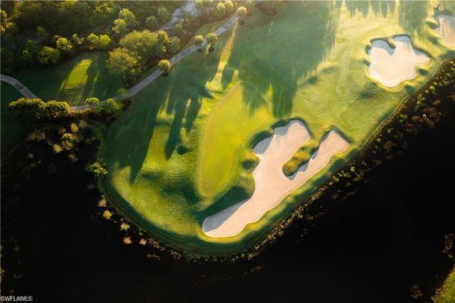 11220 Five Oaks LN, Naples, FL 34120