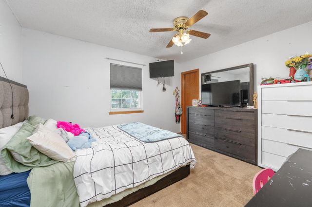 5350 S Midland Cir, Wichita, KS 67217