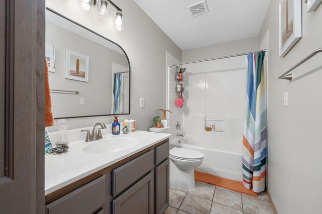5350 S Midland Cir, Wichita, KS 67217