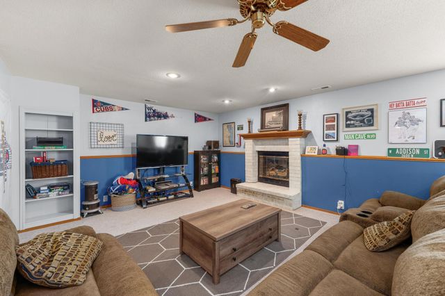 5350 S Midland Cir, Wichita, KS 67217