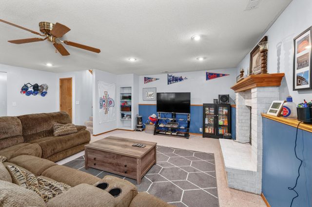 5350 S Midland Cir, Wichita, KS 67217