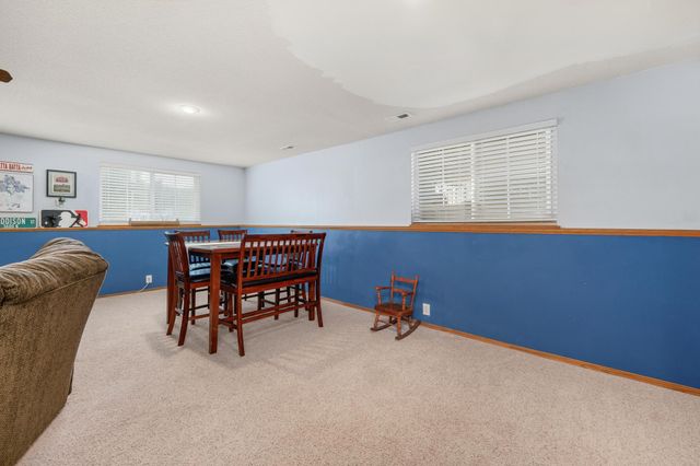 5350 S Midland Cir, Wichita, KS 67217