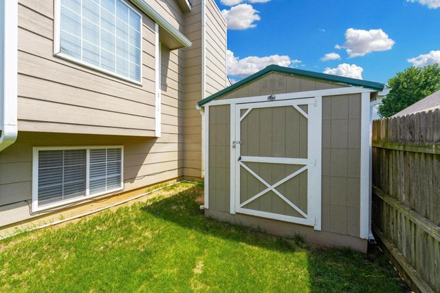 5350 S Midland Cir, Wichita, KS 67217