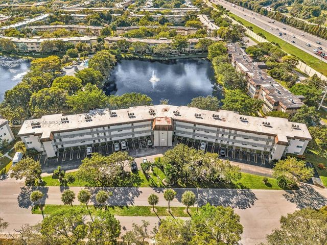 5102 NW 36th St 607, Lauderdale Lakes, FL 33319