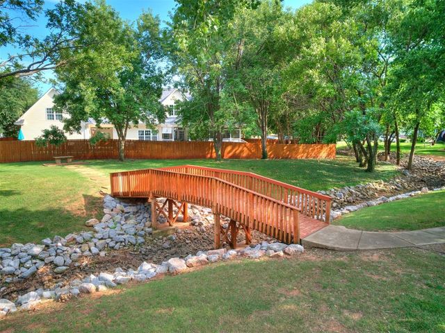213 Tisbury Road, Norman, OK 73071