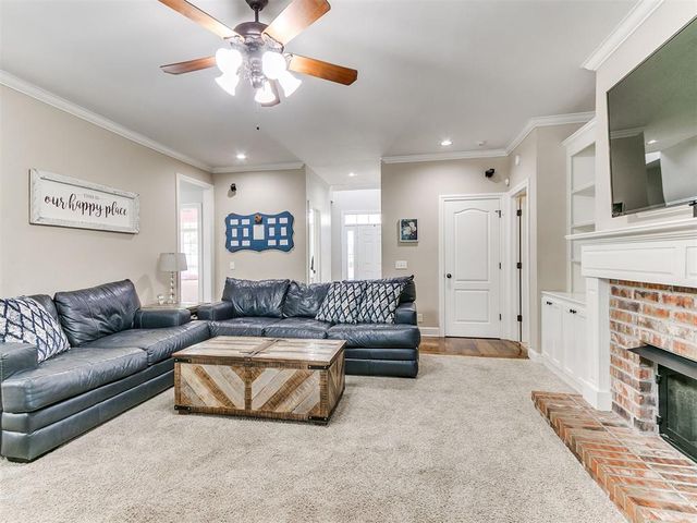 213 Tisbury Road, Norman, OK 73071