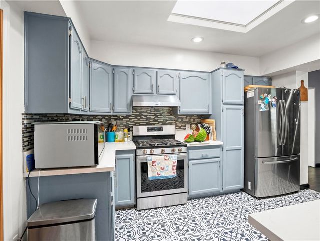1926 Windsor, Pomona, CA 91767