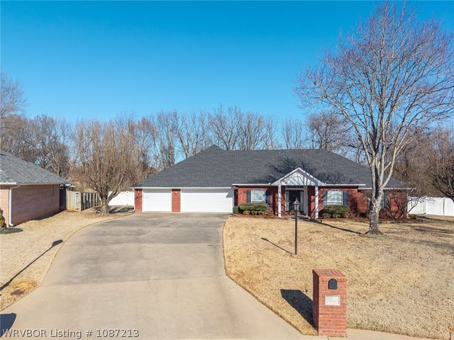 6301 Cedar Break Drive, Fort Smith, AR 72916