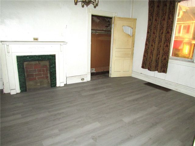 527 Delmont Ave, Beltzhoover, PA 15210