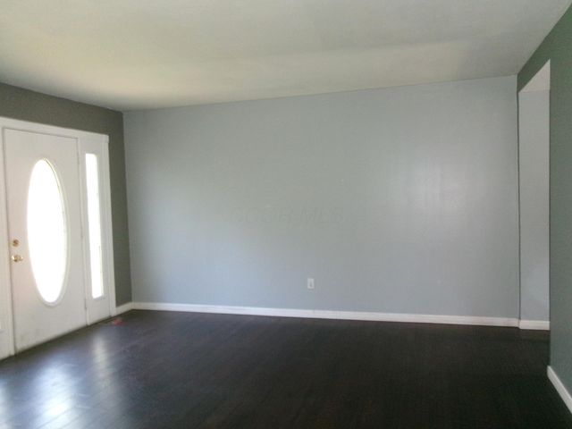 617 Simbury Street, D-8, Columbus, OH 43228