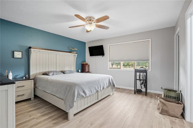 203 N 9th Avenue, Vinton, IA 52349