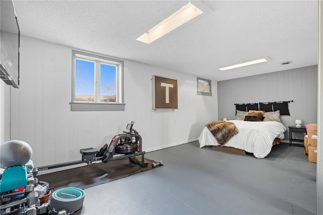 203 N 9th Avenue, Vinton, IA 52349