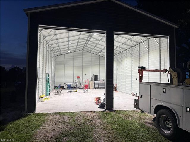 2912 52nd ST W, Lehigh Acres, FL 33971