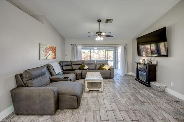 2912 52nd ST W, Lehigh Acres, FL 33971