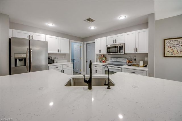 2912 52nd ST W, Lehigh Acres, FL 33971