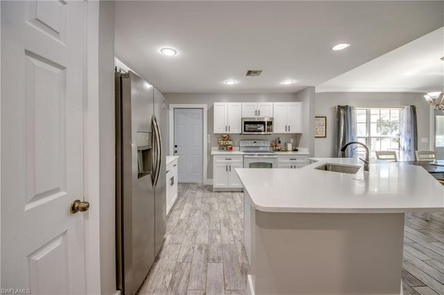 2912 52nd ST W, Lehigh Acres, FL 33971