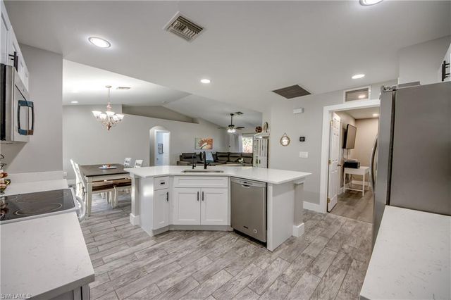 2912 52nd ST W, Lehigh Acres, FL 33971