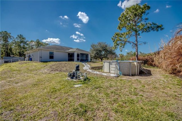 2912 52nd ST W, Lehigh Acres, FL 33971