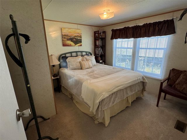 645 Deer Park Drive, Brookeland, TX 75931