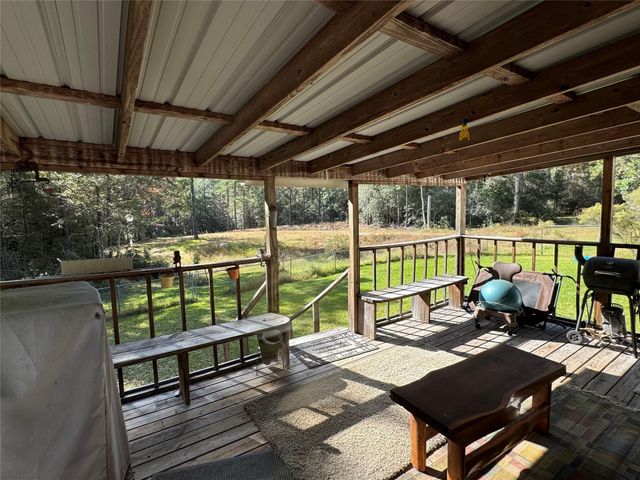 645 Deer Park Drive, Brookeland, TX 75931