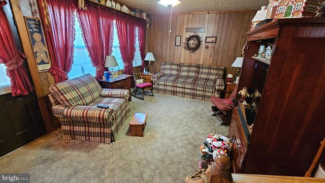 108 WASHINGTON AVE, Bridgeville, DE 19933