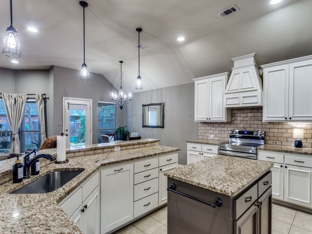 9837 Brazoria Trail, Fort Worth, TX 76126