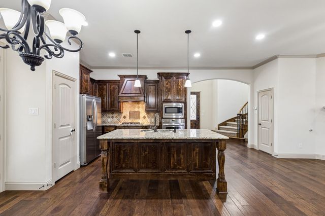 4944 Dominion Boulevard, Irving, TX 75038