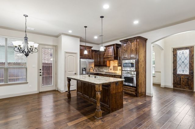 4944 Dominion Boulevard, Irving, TX 75038