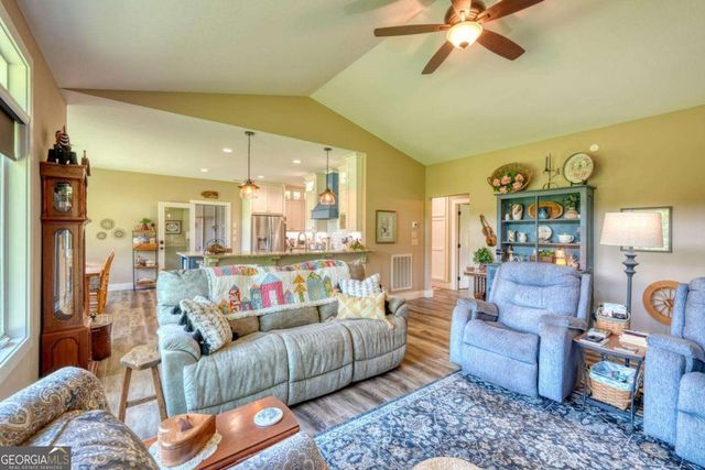 314 Winchester Cove Road, Hayesville, NC 28904