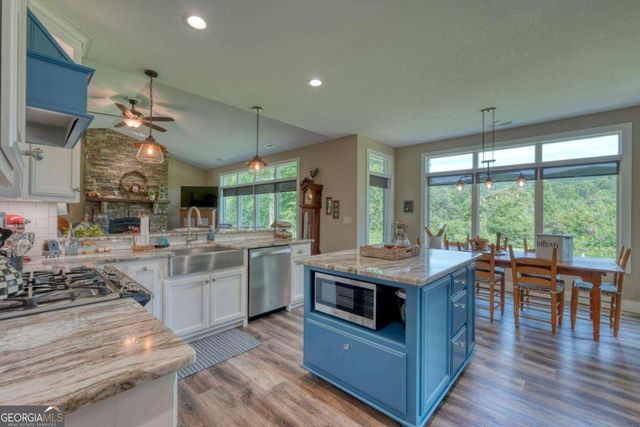 314 Winchester Cove Road, Hayesville, NC 28904